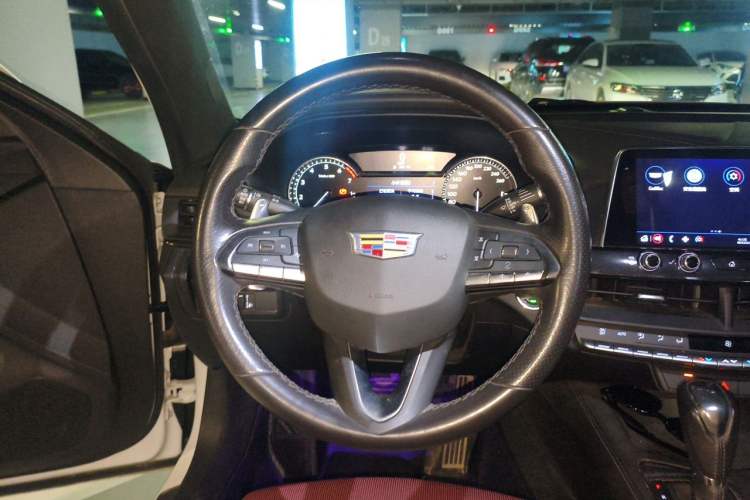 Used Cadillac CT4 2020 28T Elite Edition Steering Wheel