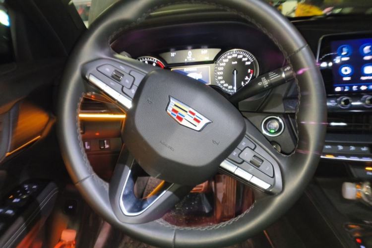 Used Cadillac CT4 2020 28T Fashion Edition Steering Wheel