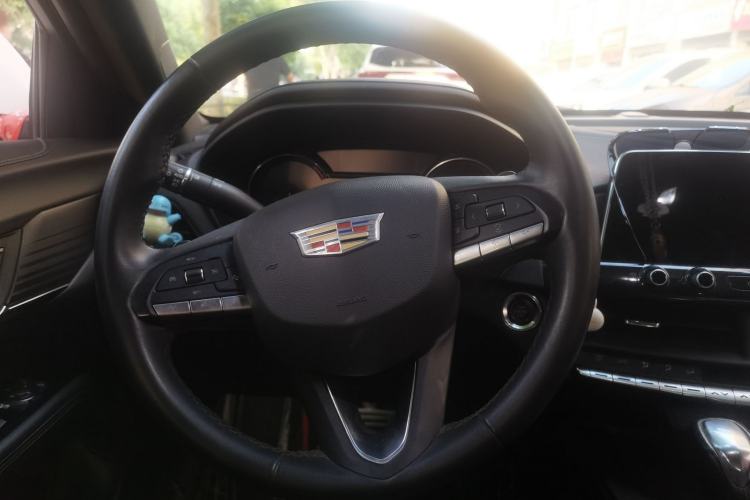 Used Cadillac CT4 2020 28T Fashion Edition Steering Wheel