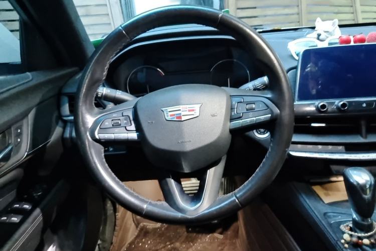 Used Cadillac CT4 2020 28T Fashion Edition Steering Wheel