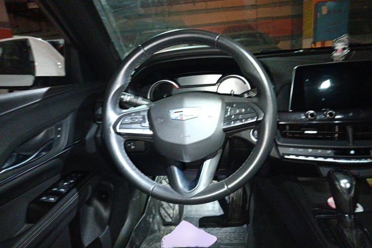 Used Cadillac CT4 2020 28T Fashion Edition Steering Wheel