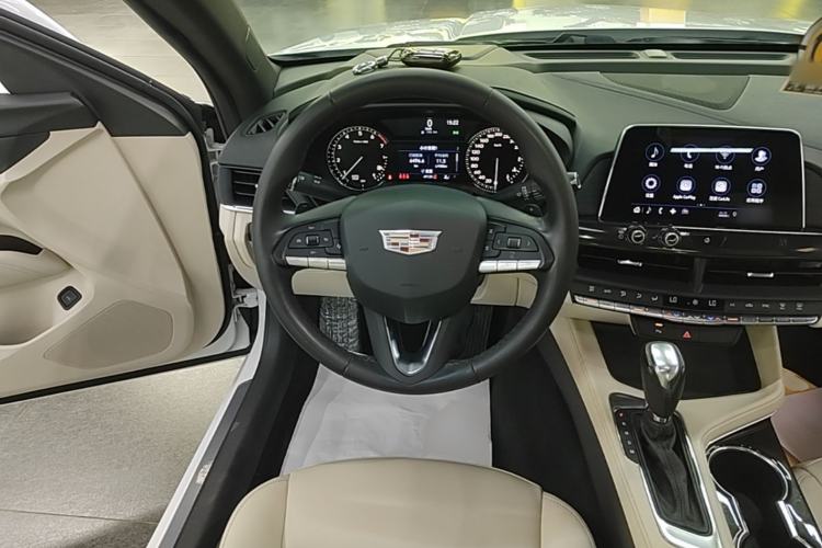 Used Cadillac CT4 2020 28T Fashion Edition Steering Wheel