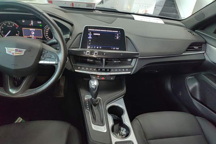 Used Cadillac CT4 2021 28T Luxury Model Audio And AC Panel