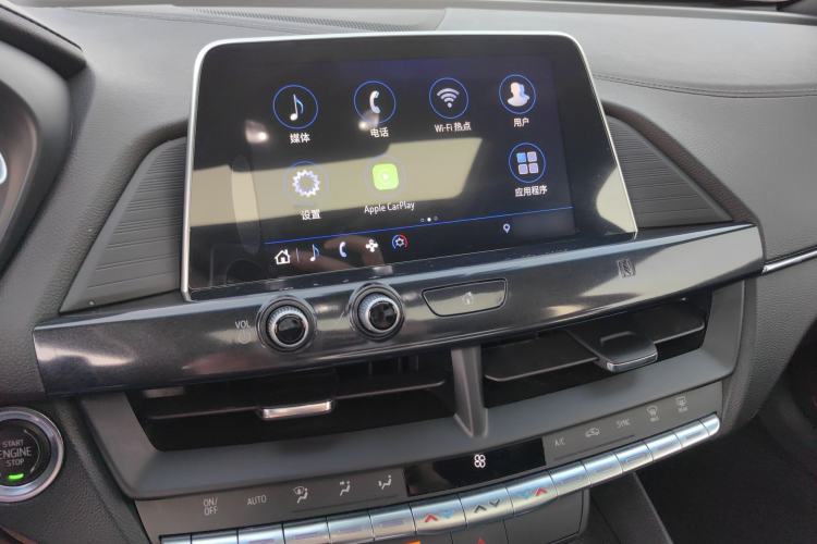 Used Cadillac CT4 2021 28T Fashion Edition Audio And AC Panel