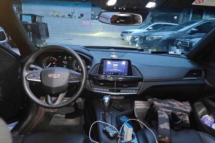 Used Cadillac CT4 2021 28T Fashion Edition Center Console
