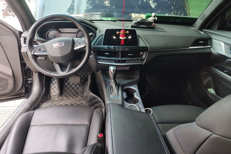 Used Cadillac CT4 2021 28T Luxury Model Center Console
