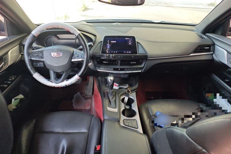Used Cadillac CT4 2021 28T Luxury Model Center Console
