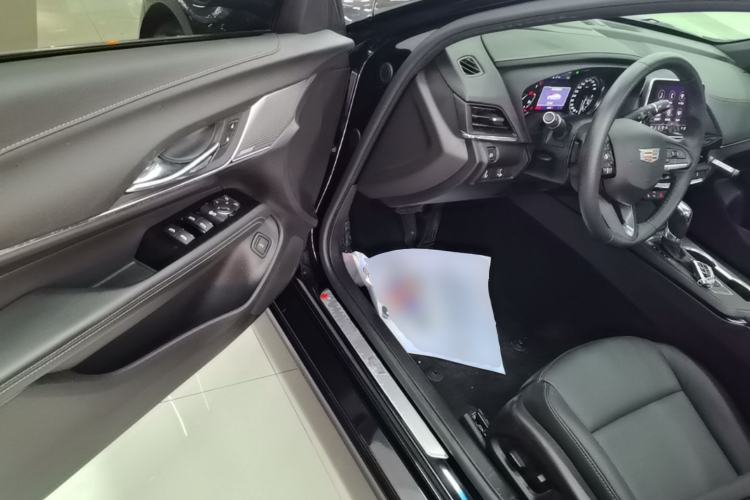 Used Cadillac CT4 2021 28T Luxury Model Driver Seat