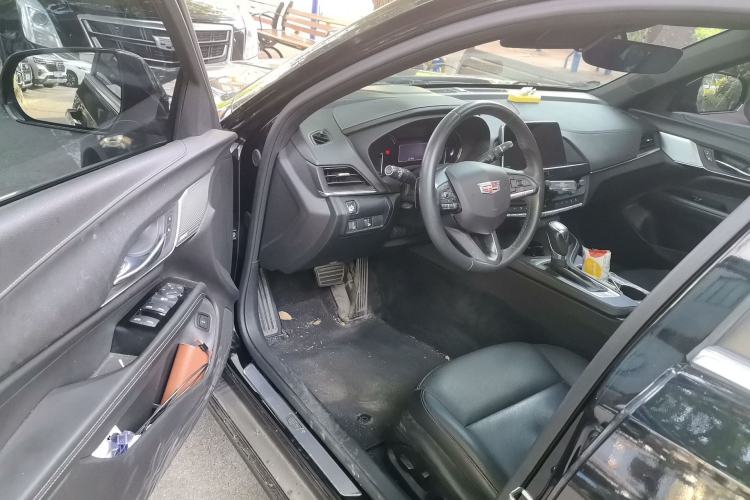 Used Cadillac CT4 2021 28T Luxury Model Driver Seat