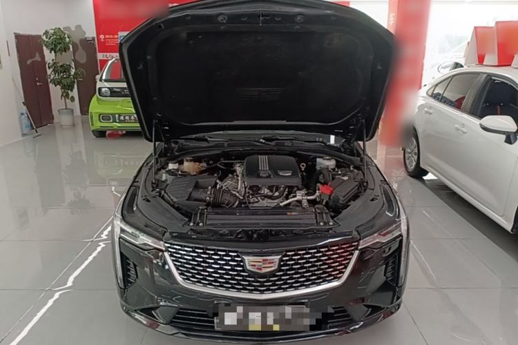 Used Cadillac CT4 2021 28T Luxury Model Engine Bay