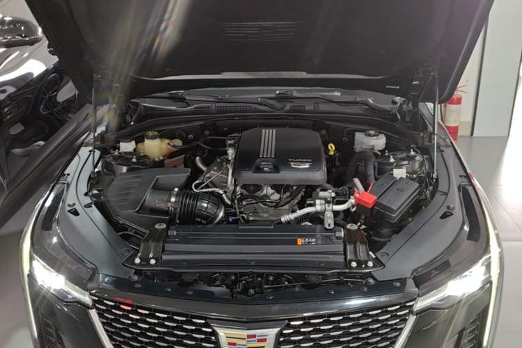 Used Cadillac CT4 2021 28T Luxury Model Engine Bay