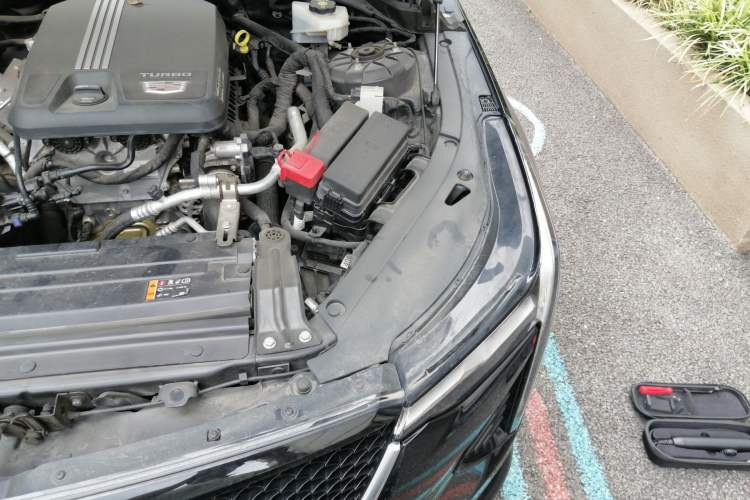 Used Cadillac CT4 2021 28T Fashion Edition Engine Bay Left