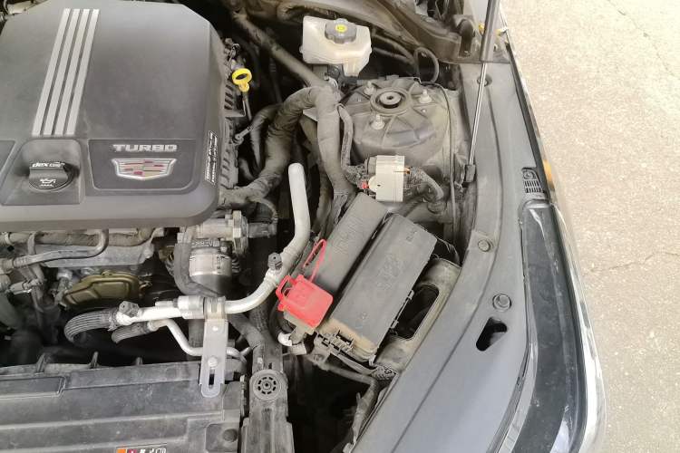 Used Cadillac CT4 2021 28T Luxury Model Engine Bay Left
