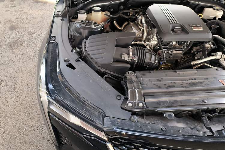 Used Cadillac CT4 2021 28T Luxury Model Engine Bay Right