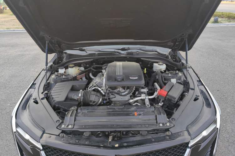 Used Cadillac CT4 2021 28T Fashion Edition Engine Bay