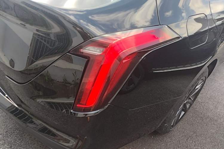 Used Cadillac CT4 2021 28T Luxury Model Exterior 3