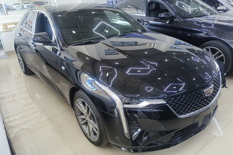 Used Cadillac CT4 2021 28T Luxury Model Front Right 45 Deg