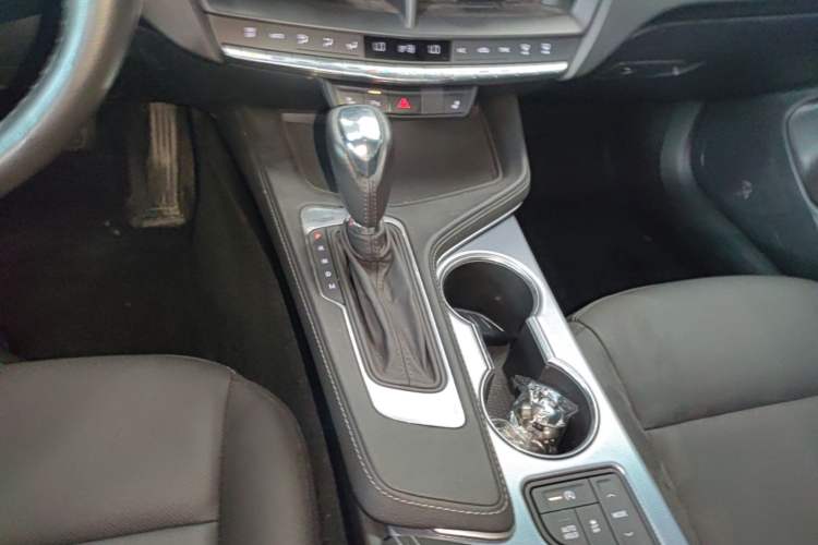 Used Cadillac CT4 2021 28T Luxury Model Gear Lever