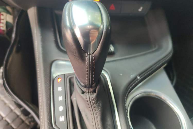 Used Cadillac CT4 2021 28T Luxury Model Gear Lever
