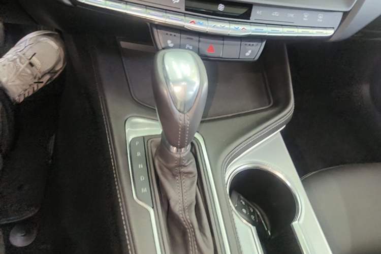 Used Cadillac CT4 2021 28T Luxury Model Gear Lever