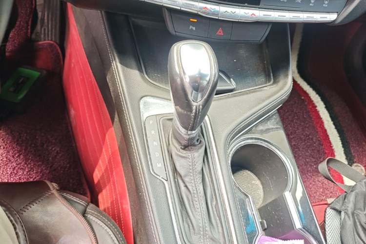 Used Cadillac CT4 2021 28T Fashion Edition Gear Lever