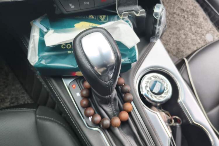 Used Cadillac CT4 2021 28T Luxury Model Gear Lever