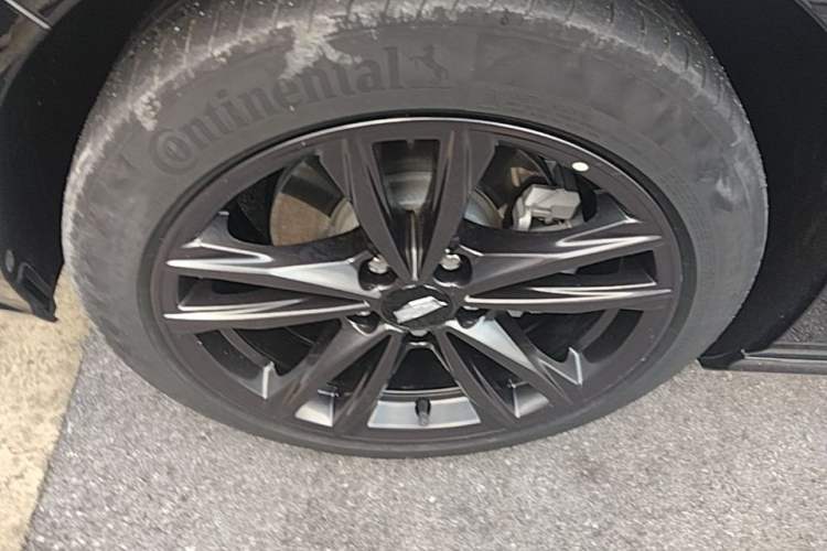 Used Cadillac CT4 2021 28T Luxury Model Left Front Wheel Hub