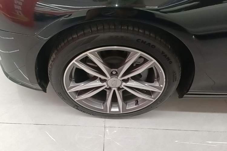 Used Cadillac CT4 2021 28T Luxury Model Left Front Wheel Hub