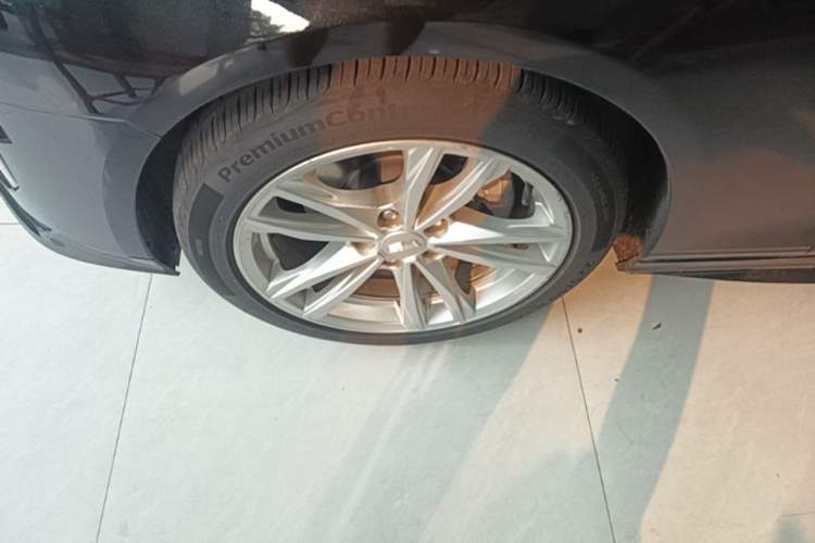Used Cadillac CT4 2021 28T Fashion Edition Left Front Wheel Hub