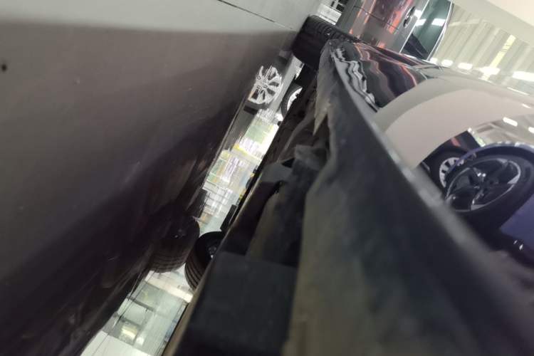 Used Cadillac CT4 2021 28T Luxury Model Left Side Sill