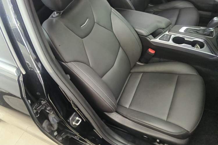 Used Cadillac CT4 2021 28T Luxury Model Right Front Seat