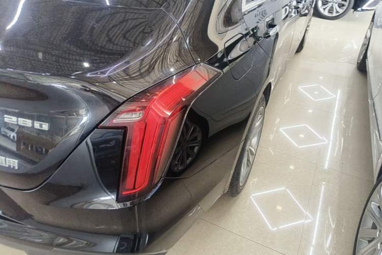 Used Cadillac CT4 2021 28T Luxury Model Right Rear Taillight