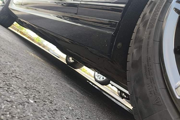 Used Cadillac CT4 2021 28T Luxury Model Right Side Sill