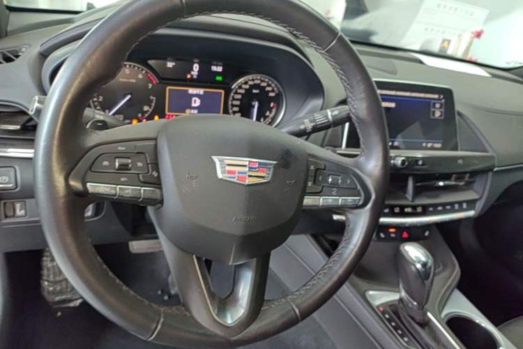 Used Cadillac CT4 2021 28T Luxury Model Steering Wheel