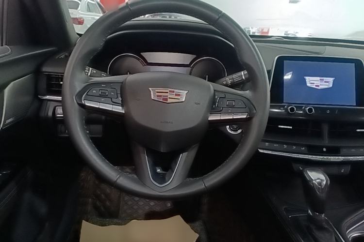 Used Cadillac CT4 2021 28T Luxury Model Steering Wheel