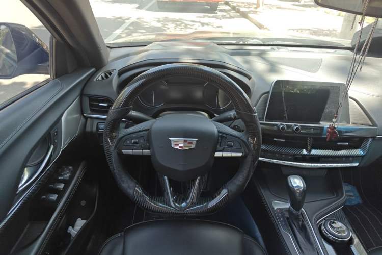 Used Cadillac CT4 2021 28T Fashion Edition Steering Wheel