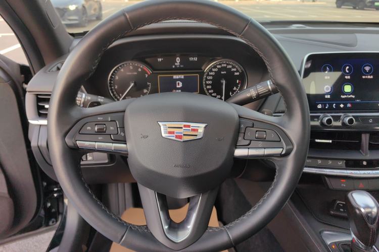 Used Cadillac CT4 2021 28T Fashion Edition Steering Wheel