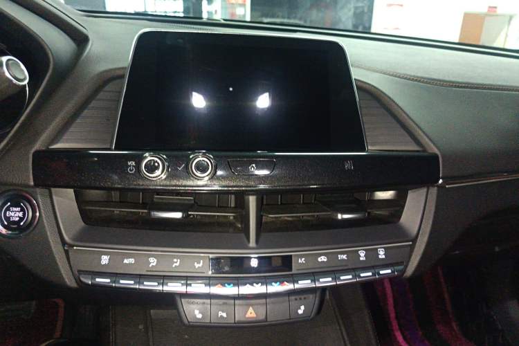 Used Cadillac CT4 2021 28T Luxury Model Audio And AC Panel