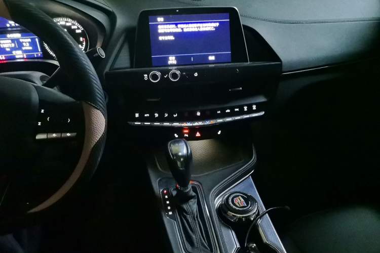 Used Cadillac CT4 2021 28T Luxury Model Audio And AC Panel