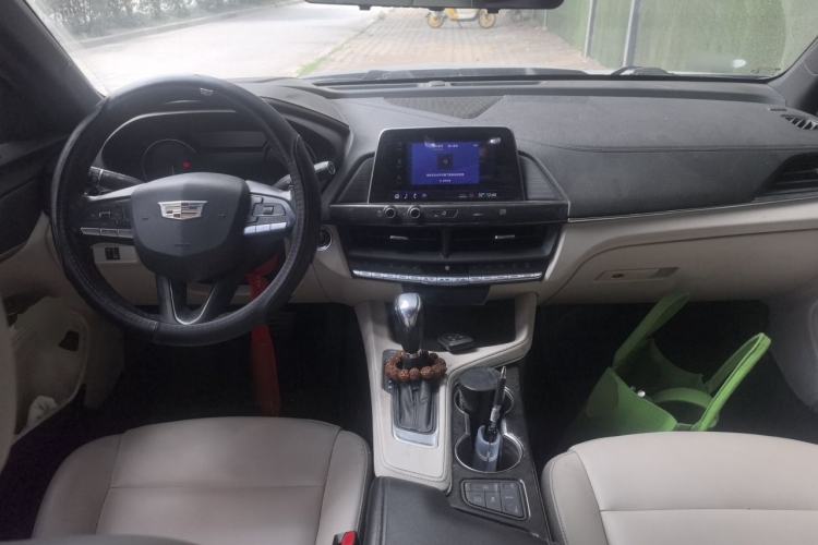 Used Cadillac CT4 2021 28T Fashion Edition Center Console