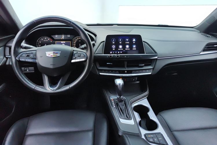 Used Cadillac CT4 2021 28T Luxury Model Center Console