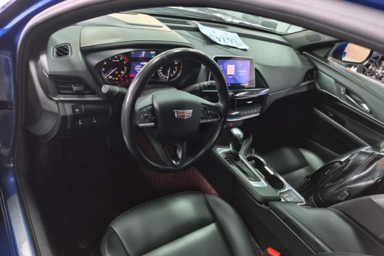 Used Cadillac CT4 2021 28T Fashion Edition Center Console