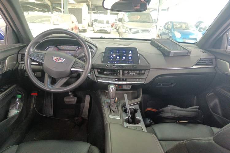 Used Cadillac CT4 2021 28T Luxury Model Interior 2