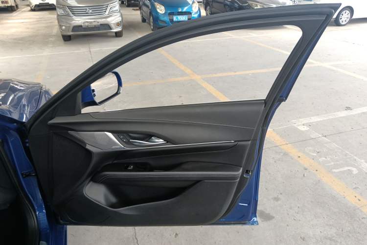 Used Cadillac CT4 2021 28T Luxury Model Interior 5