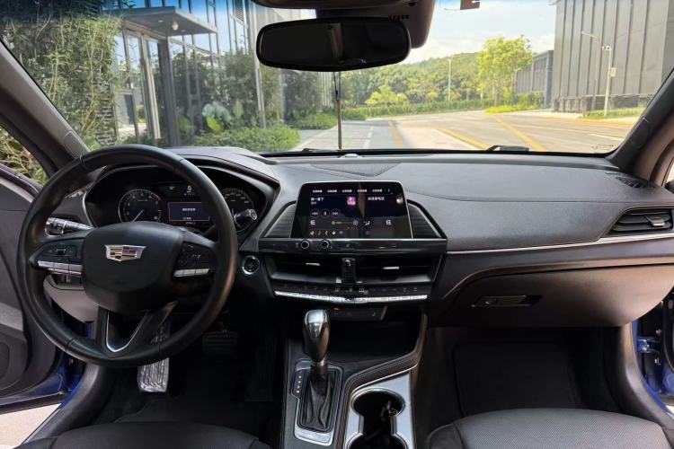 Used Cadillac CT4 2021 28T Luxury Model Interior 5