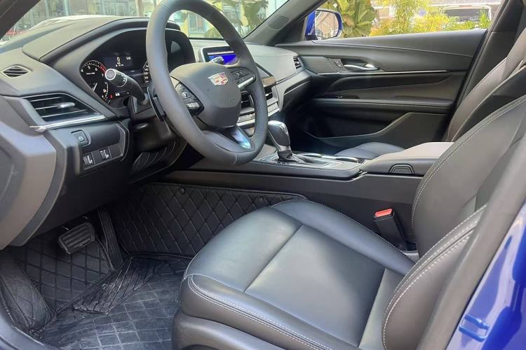 Used Cadillac CT4 2021 28T Fashion Edition Interior 8