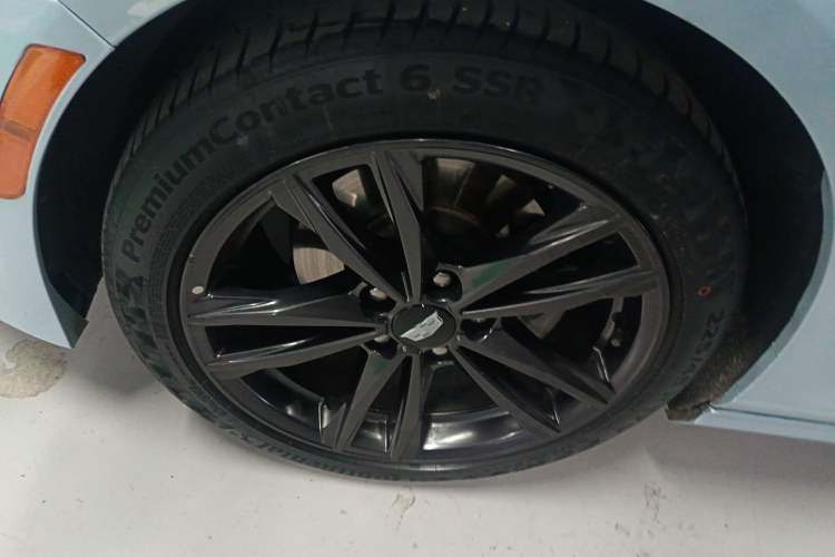Used Cadillac CT4 2021 28T Luxury Model Left Front Wheel Hub