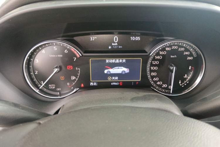 Used Cadillac CT4 2021 28T Luxury Model Odometer Close Up