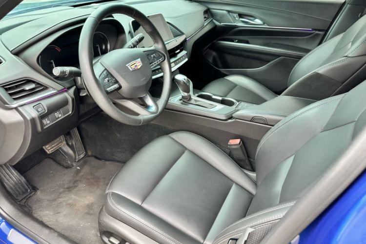 Used Cadillac CT4 2021 28T Fashion Edition Right Front Seat