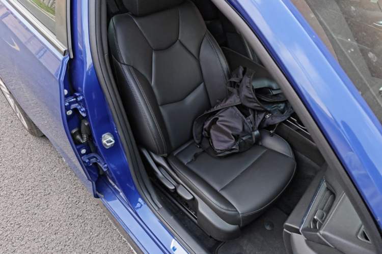 Used Cadillac CT4 2021 28T Fashion Edition Right Front Seat